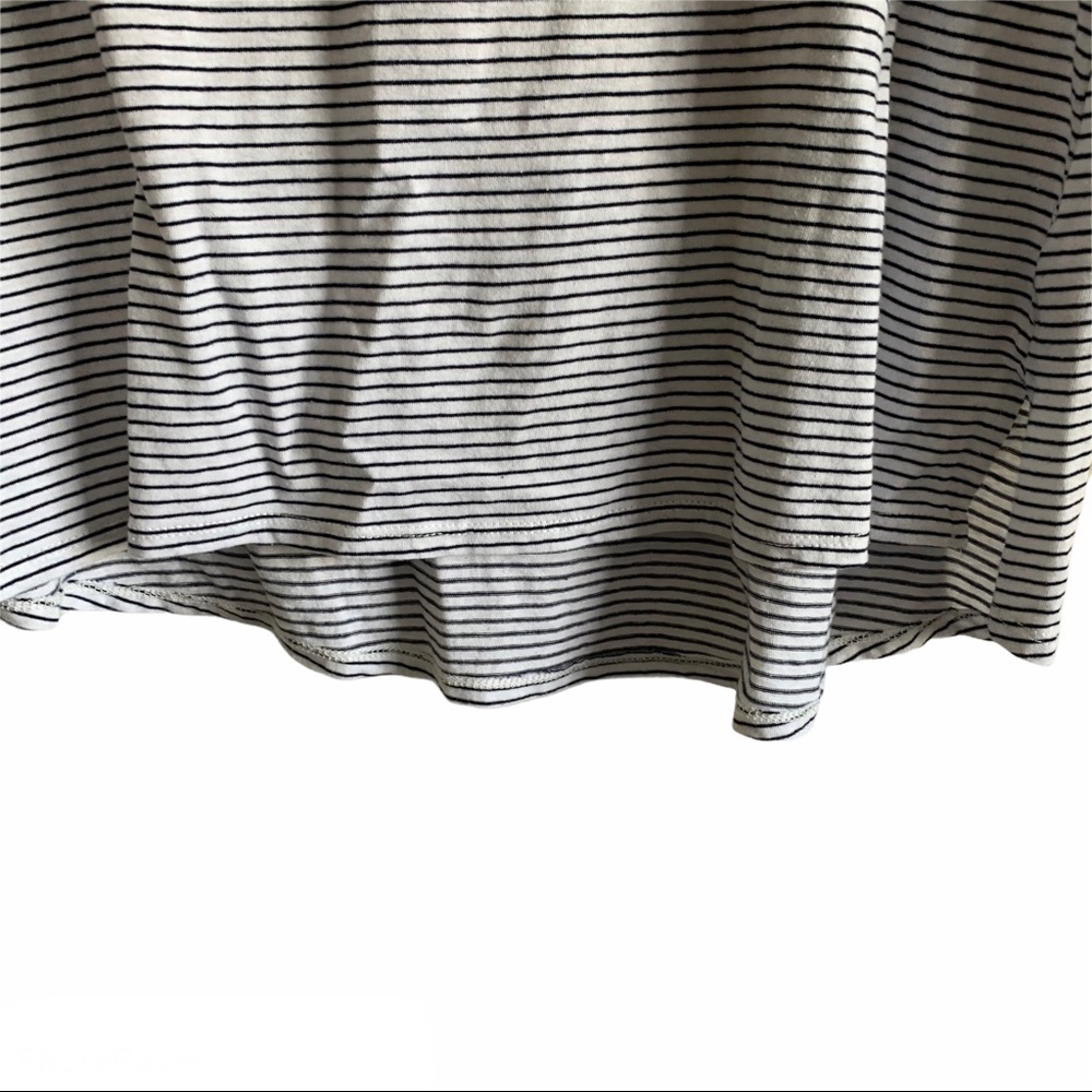 Universal Thread tee - Picture 4 of 4